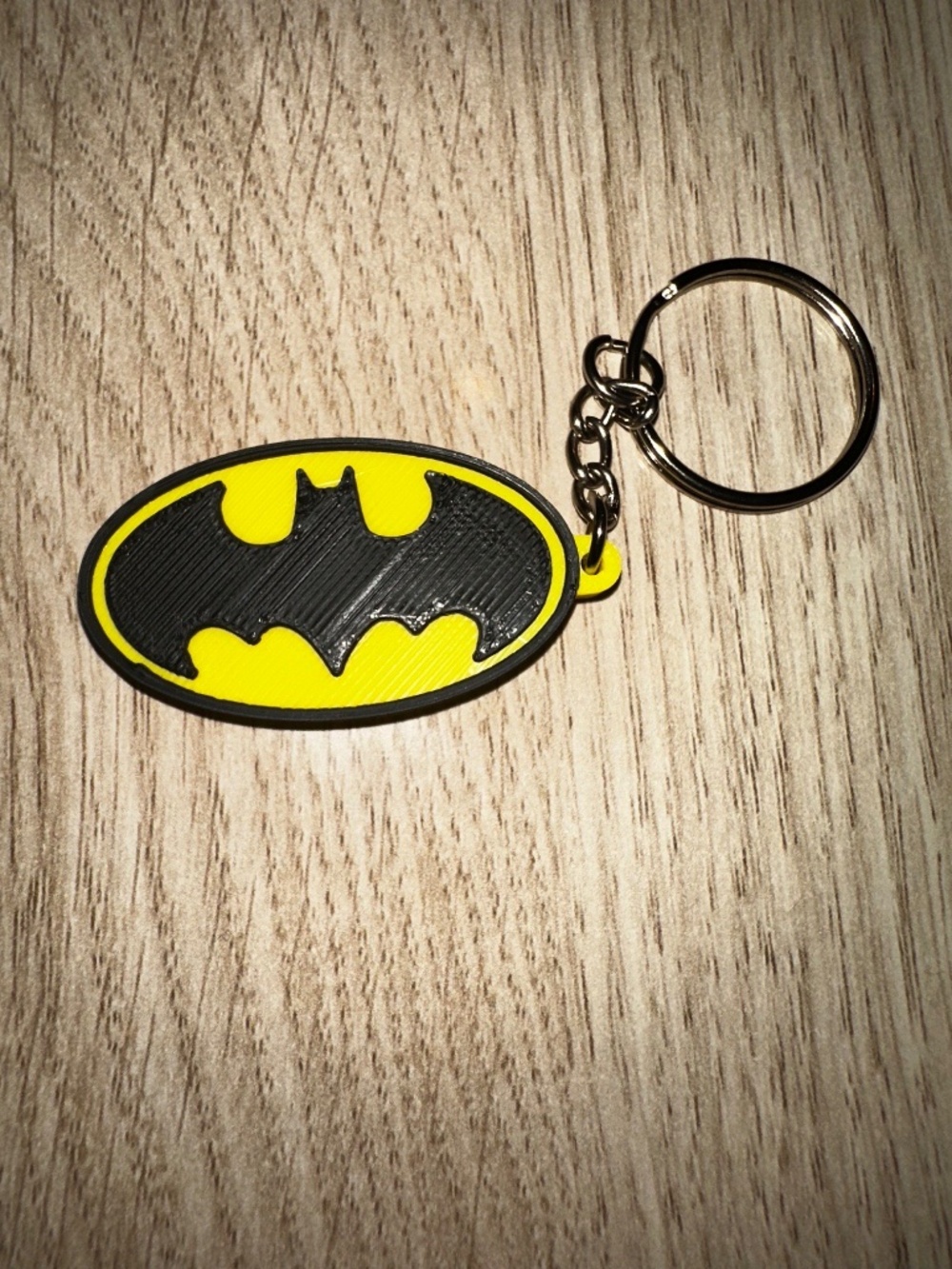 Black Bat Oval Crest Keychain – 3D Printed Yellow & Black Bat Emblem Key Ring
